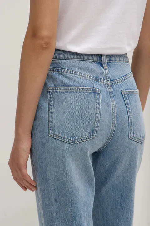 Classic Straight Leg Jean | Indigo Fade