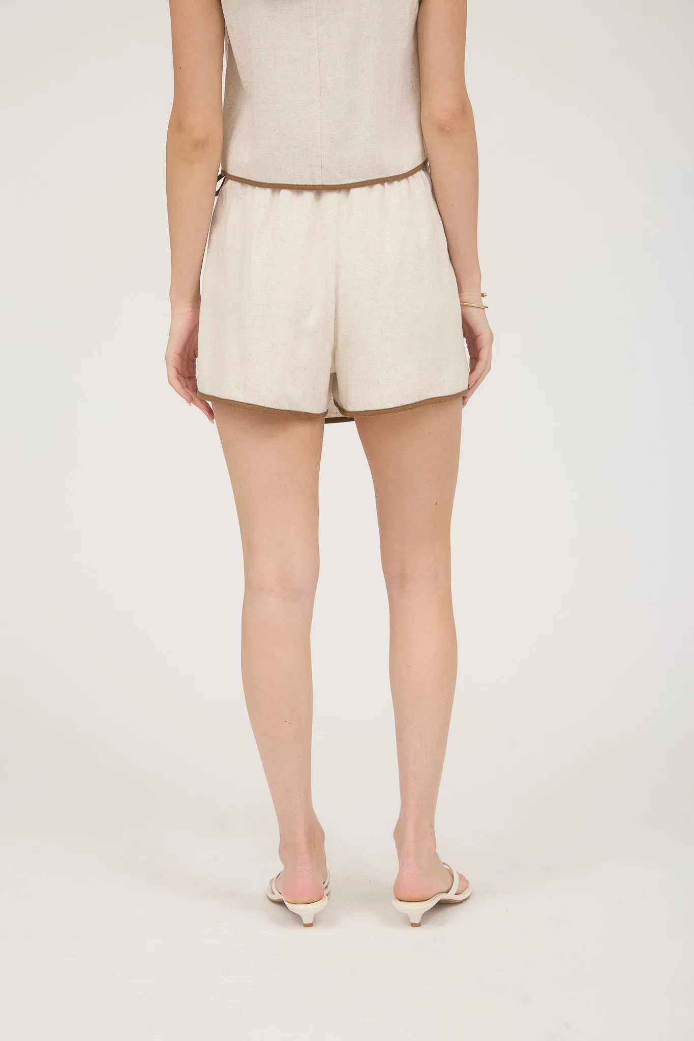 CONTRAST TRIM WRAP LINEN MINI SKORT