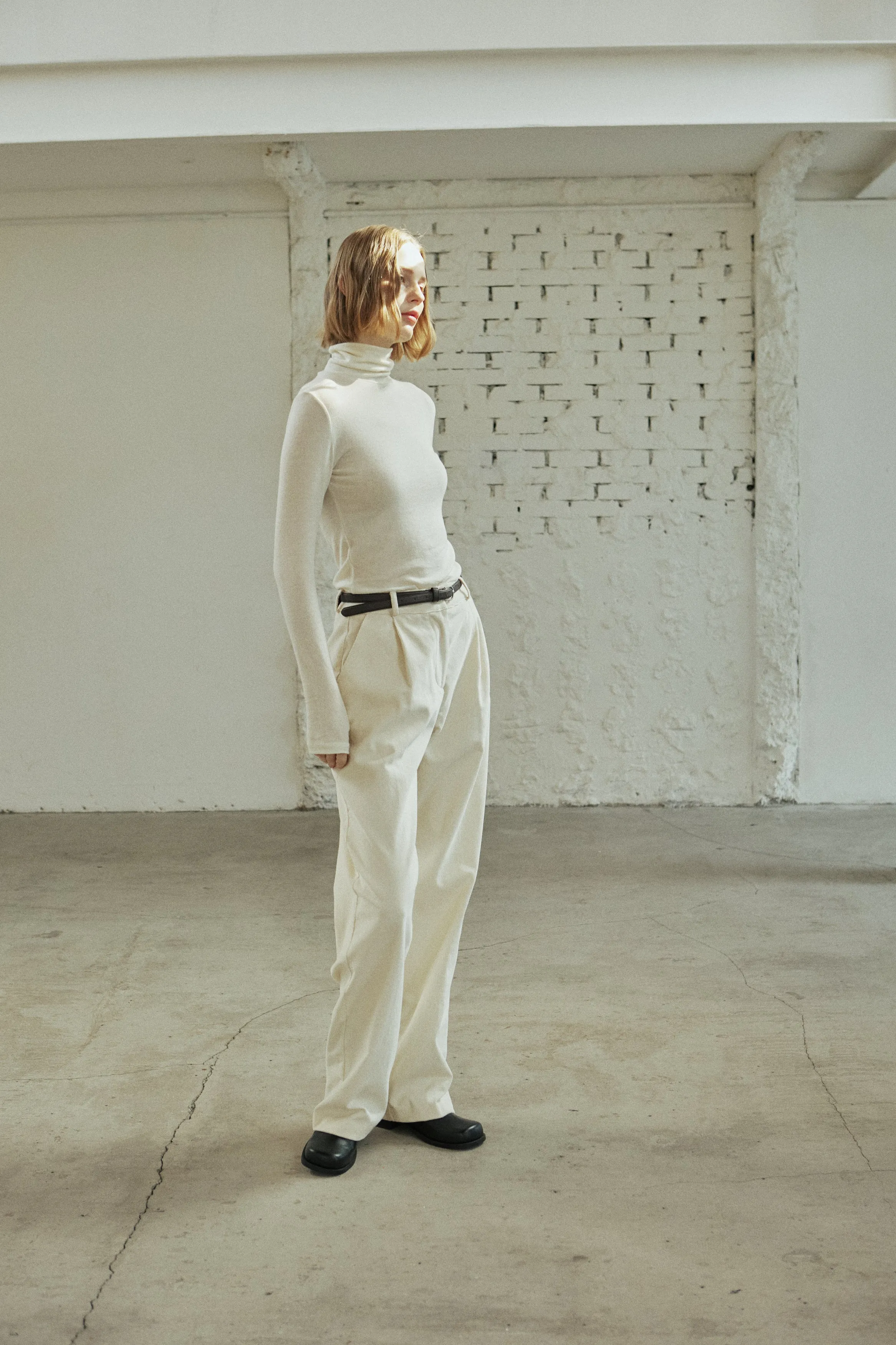 CORDUROY TUCKED PANTS_CREAM