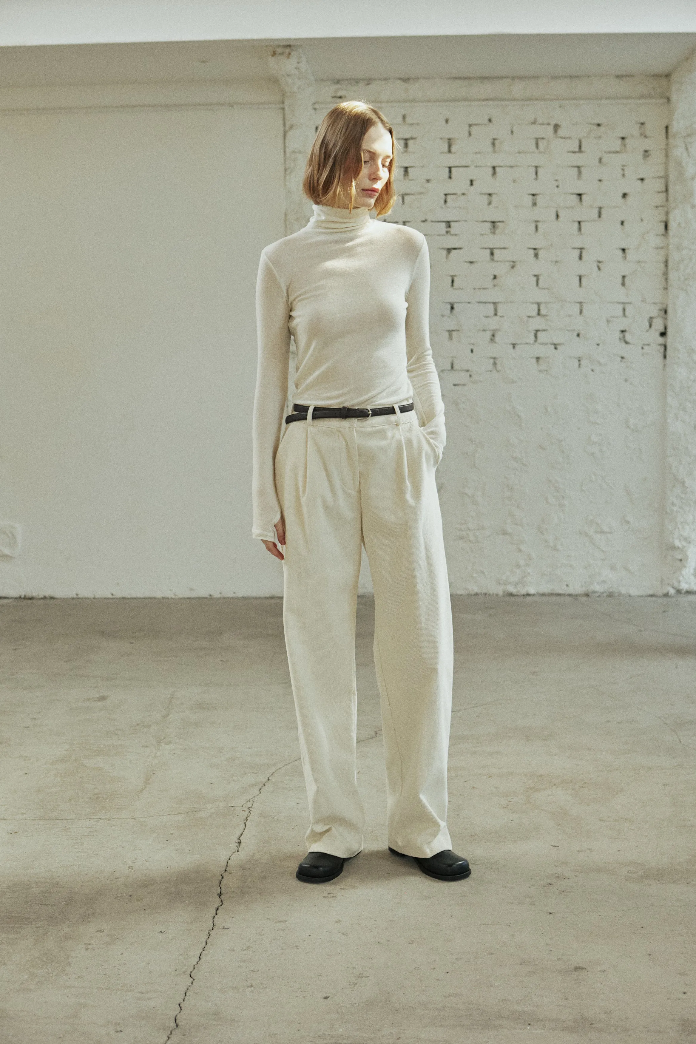 CORDUROY TUCKED PANTS_CREAM