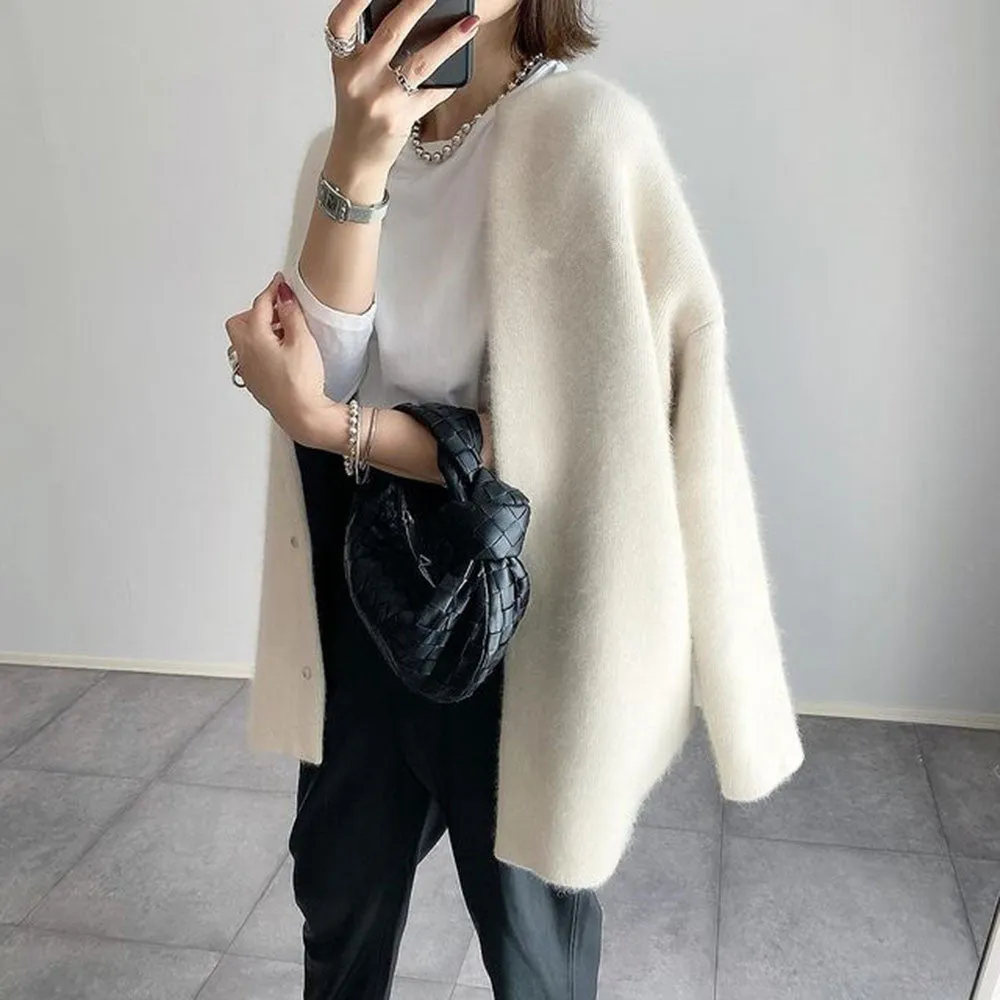 Dayanara™ - Warm and Elegant Cardigan