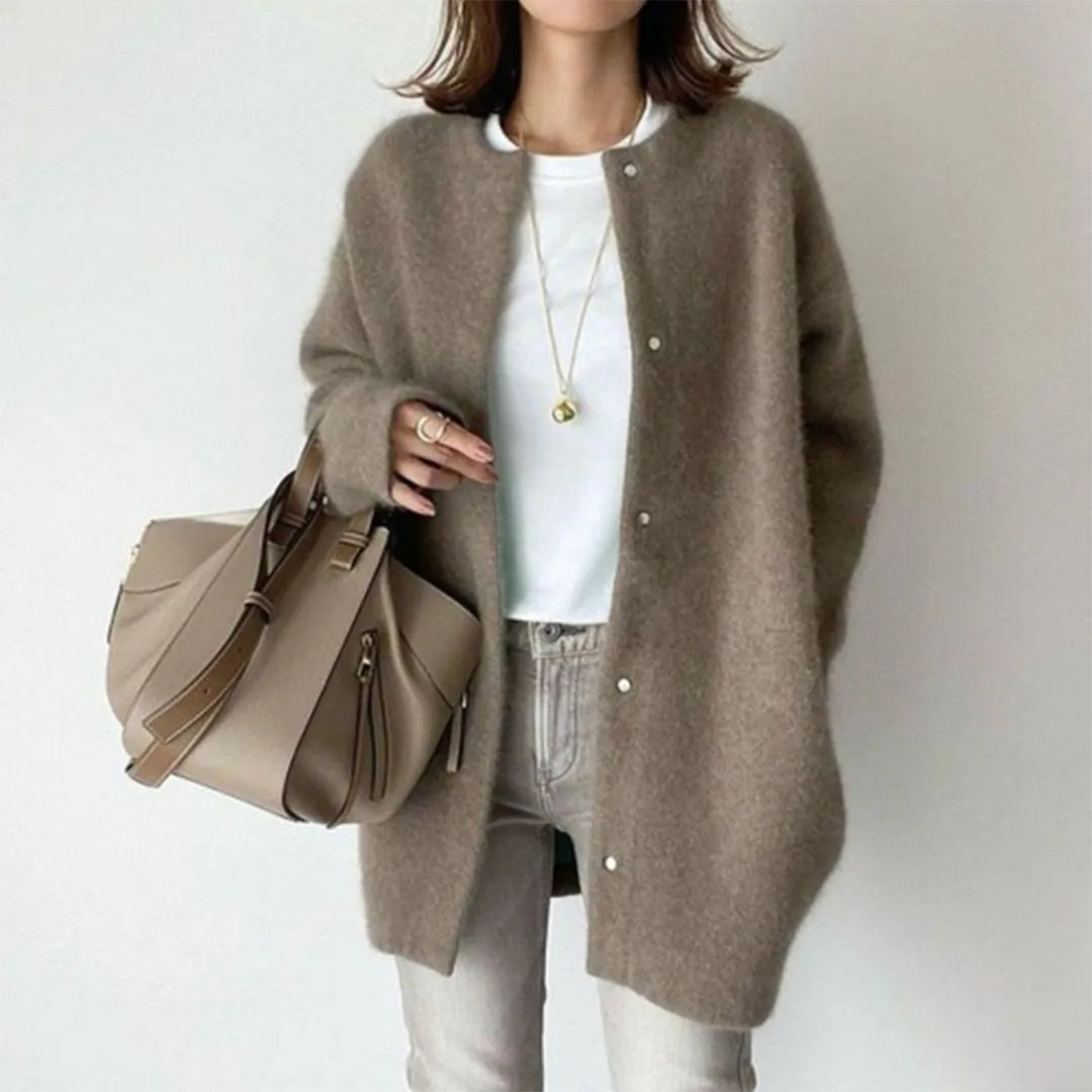 Dayanara™ - Warm and Elegant Cardigan