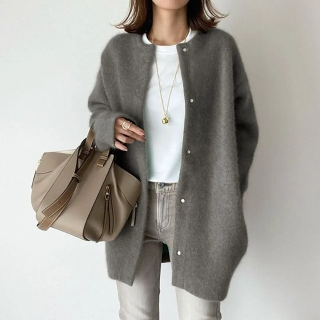 Dayanara™ - Warm and Elegant Cardigan
