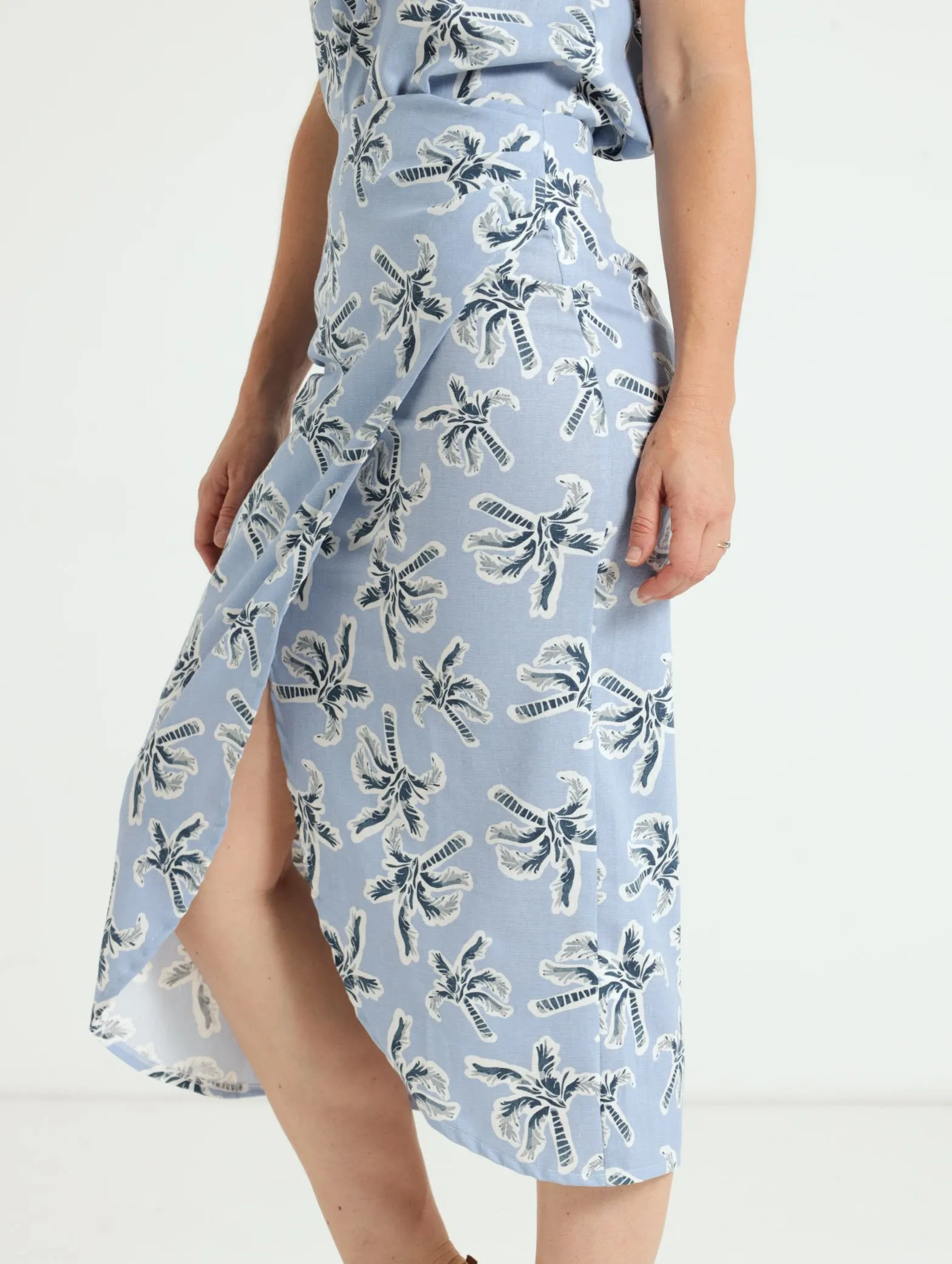 Front Knot Mock Wrap Midi Skirt - White/Blue