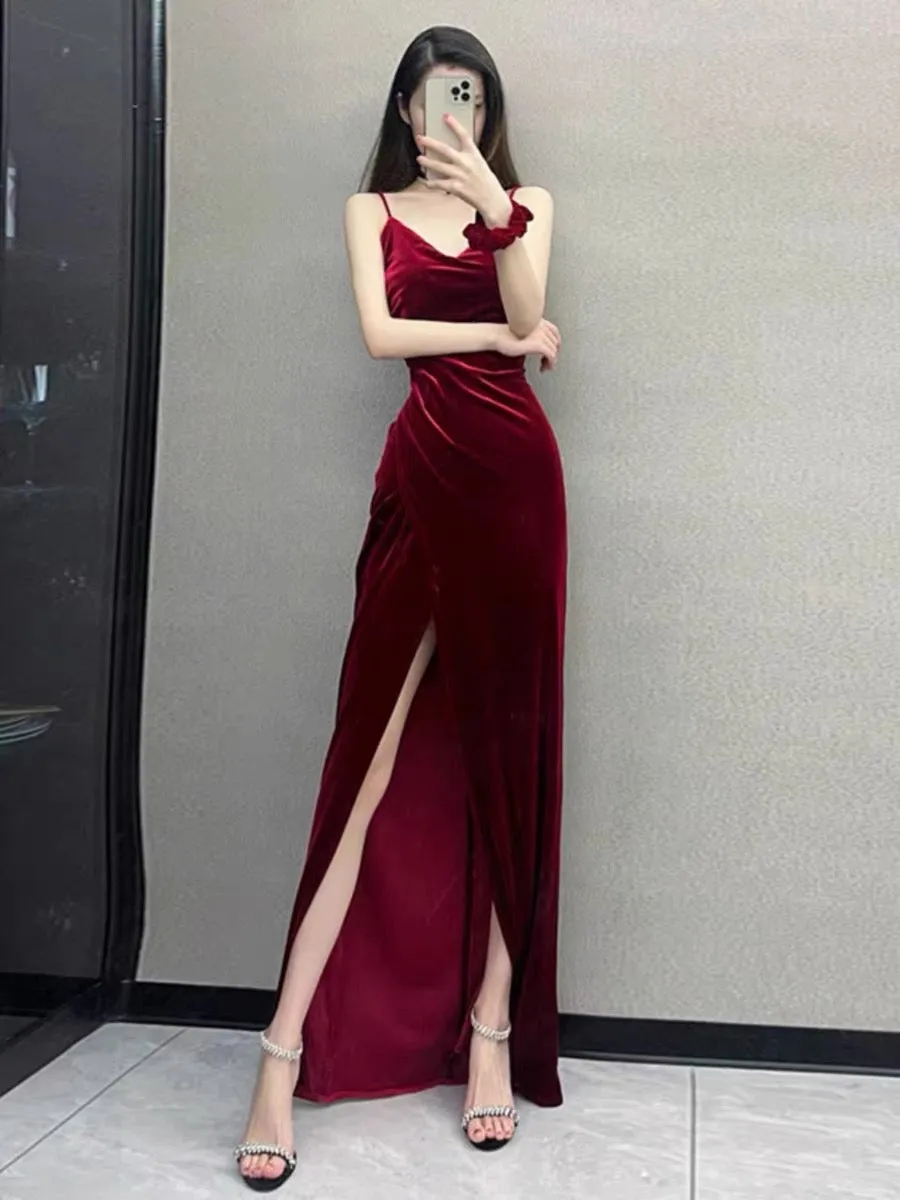 JazzHer Elegant Sheath Spaghetti Straps Red Velvet Long Prom Dress Evening Dresses (PRE-ORDER)