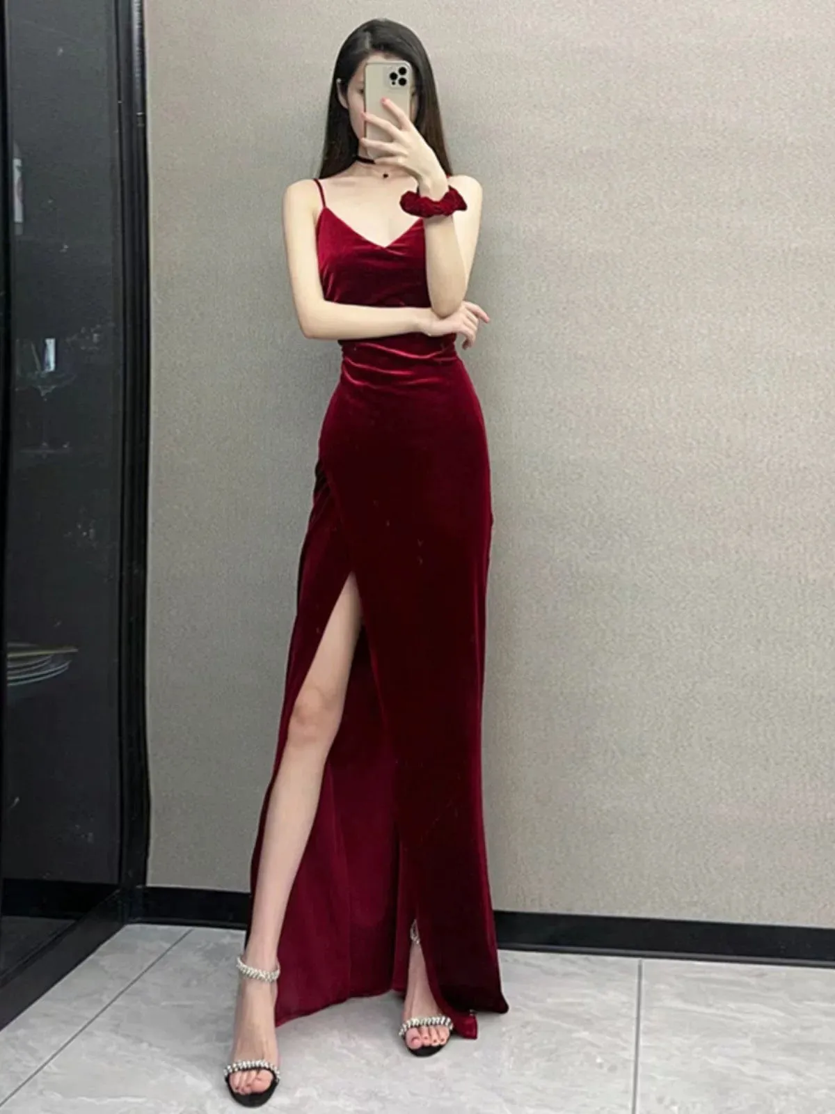 JazzHer Elegant Sheath Spaghetti Straps Red Velvet Long Prom Dress Evening Dresses (PRE-ORDER)