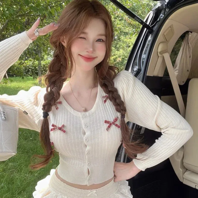 Kawaii Bow-Embellished Cardigan 🌸 | Adorable Round Neck Knit Sweater for Women 💕 | Perfect for Spring & Autumn 🍂✨
