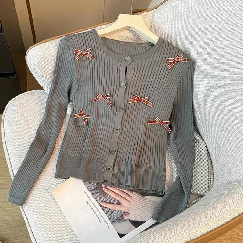 Kawaii Bow-Embellished Cardigan 🌸 | Adorable Round Neck Knit Sweater for Women 💕 | Perfect for Spring & Autumn 🍂✨