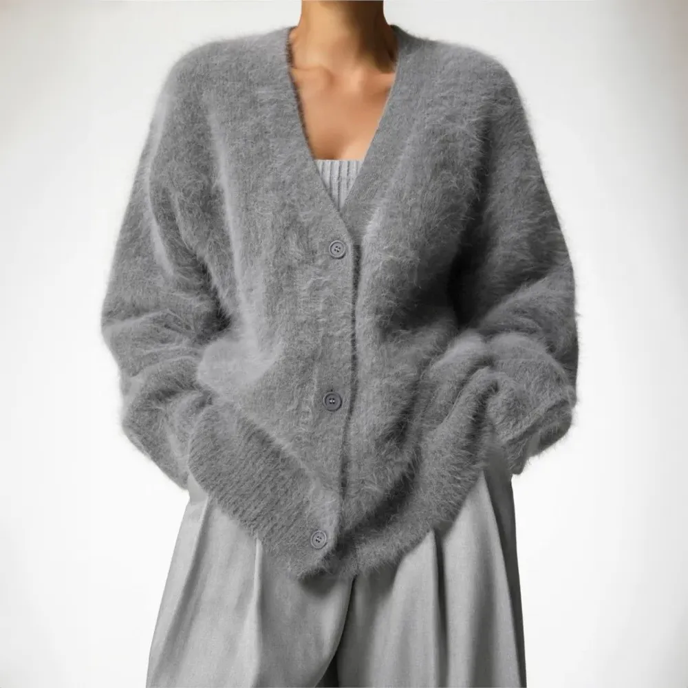 Linda - Luxe Elegante Winter Cardigan