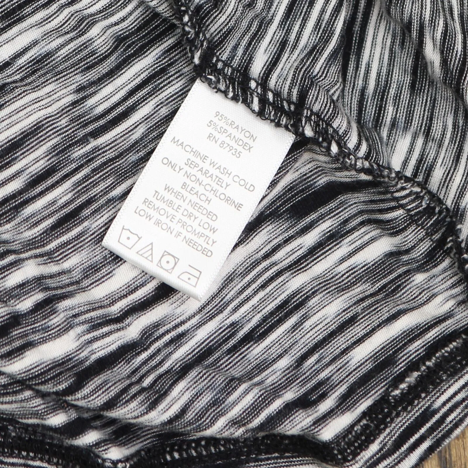 LOGO by Lori Goldstein Womens Plus Size Knit Tunic Shirt Top Black Multi 2X