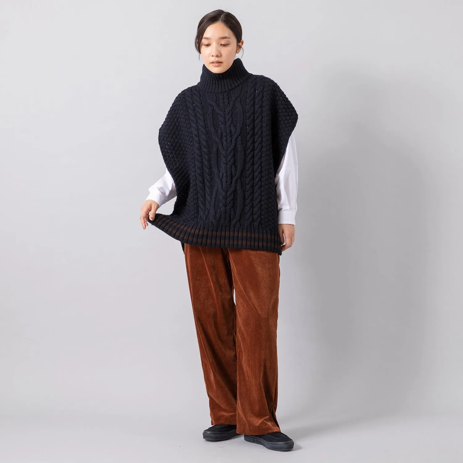 MANON | マノン　SIDE SLIT EASY CORDUROY PANTS