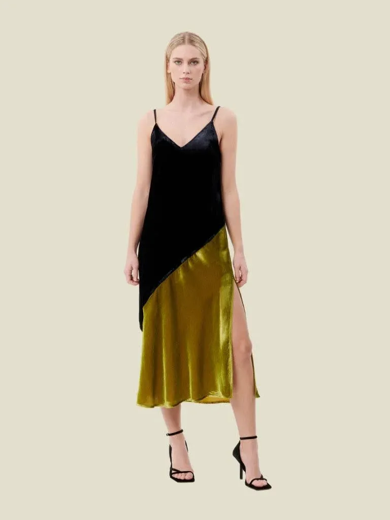 MISFIT ITEM - The Engy Velvet Dress by FRNCH // Size L