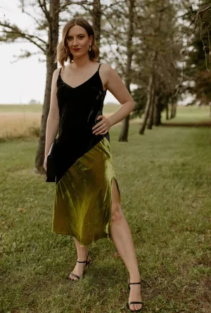 MISFIT ITEM - The Engy Velvet Dress by FRNCH // Size L