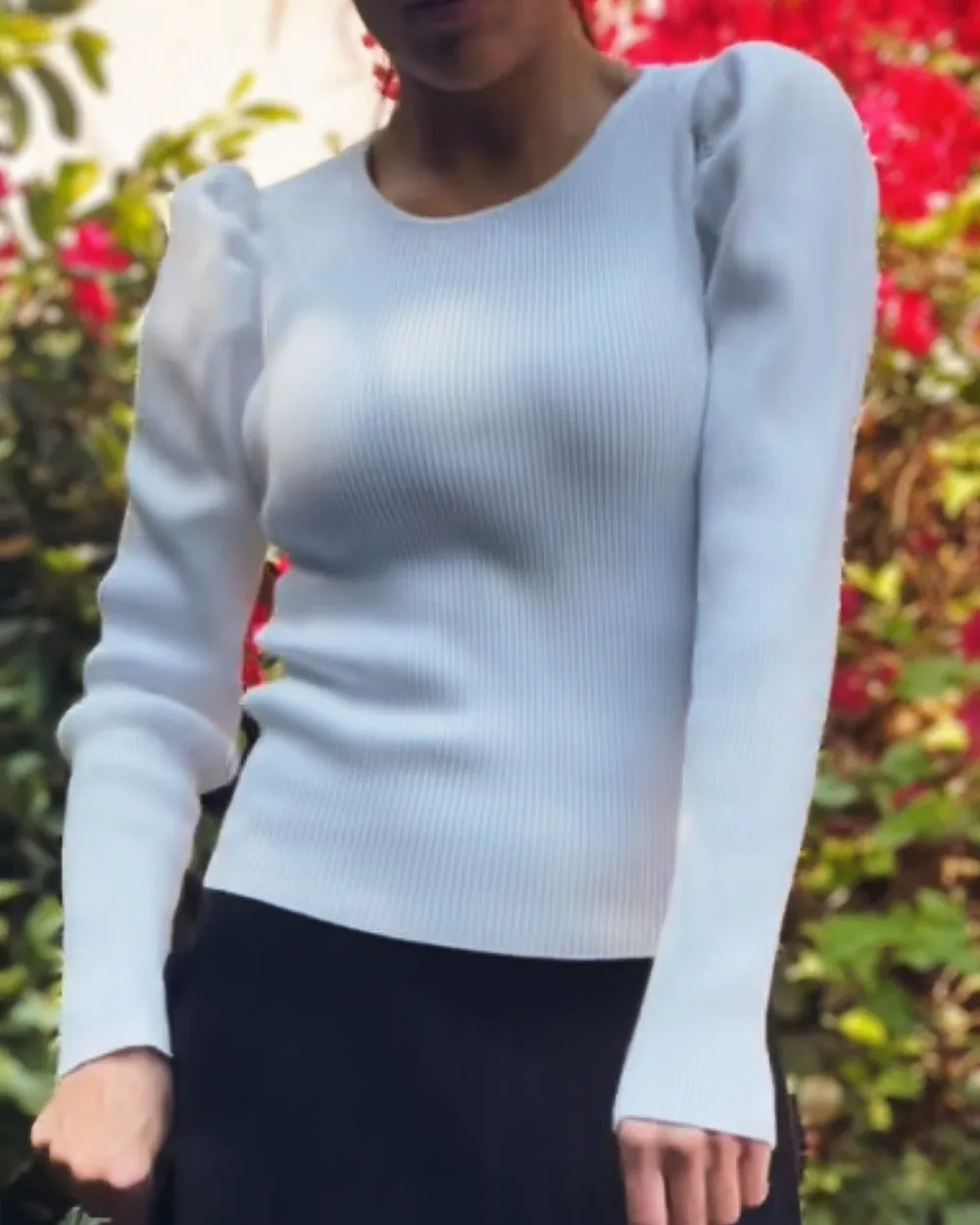 MM PUFFED SLEEVE RIBBED TOP.
