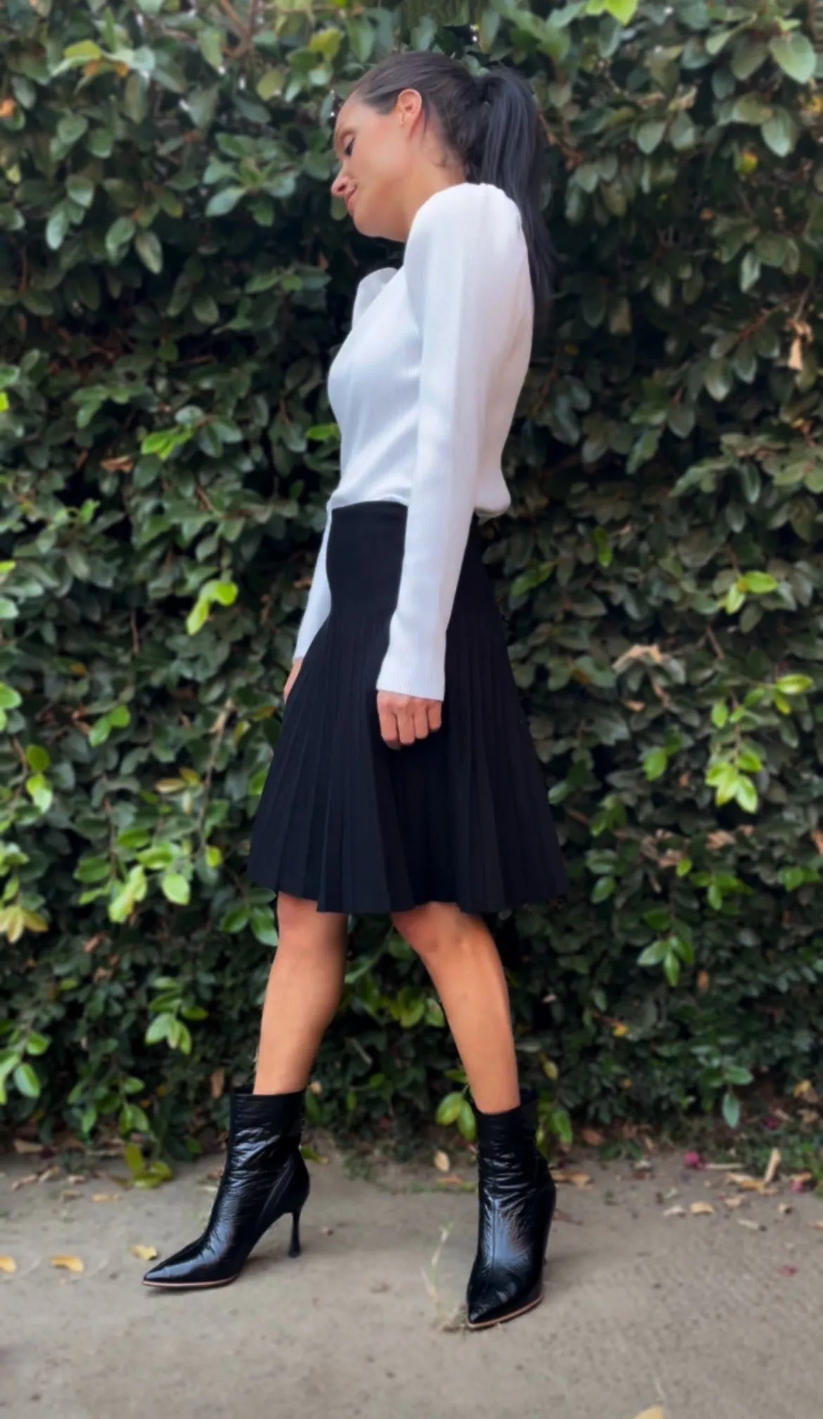 MM PUFFED SLEEVE RIBBED TOP.