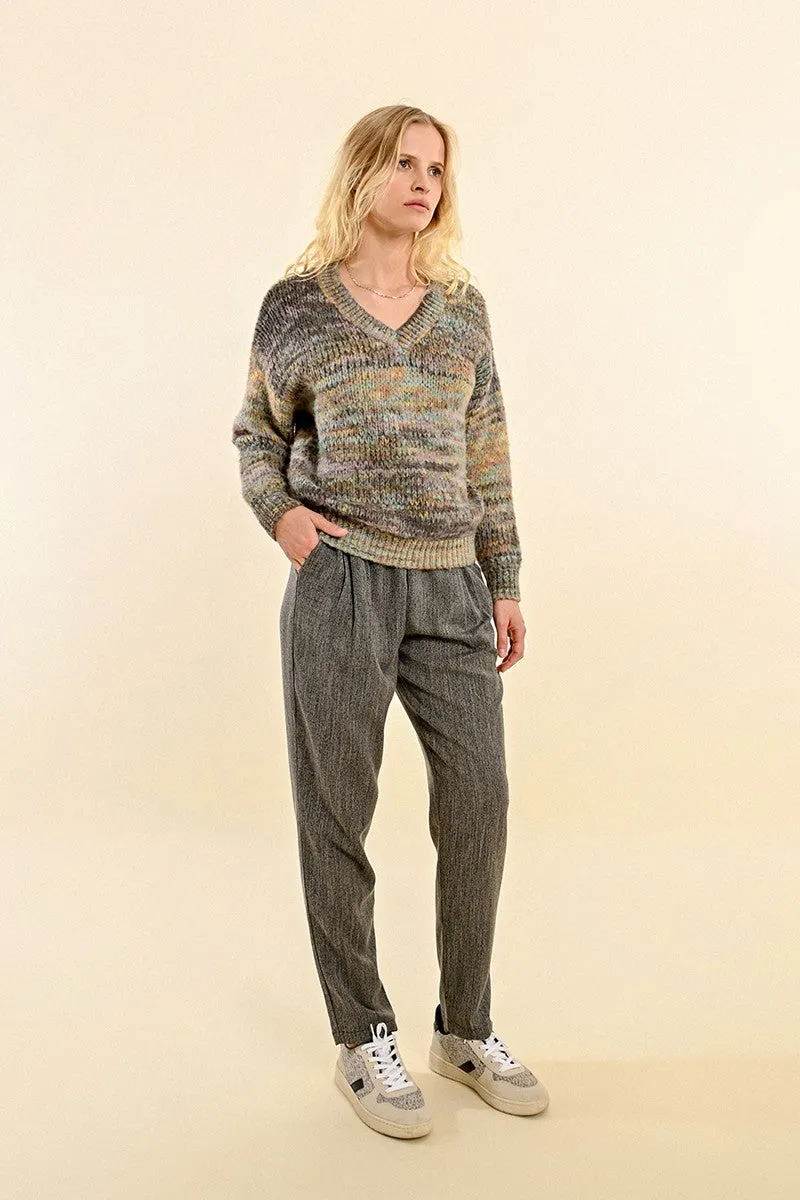 MULTICOLOR HEATHER V-NECK SWEATER