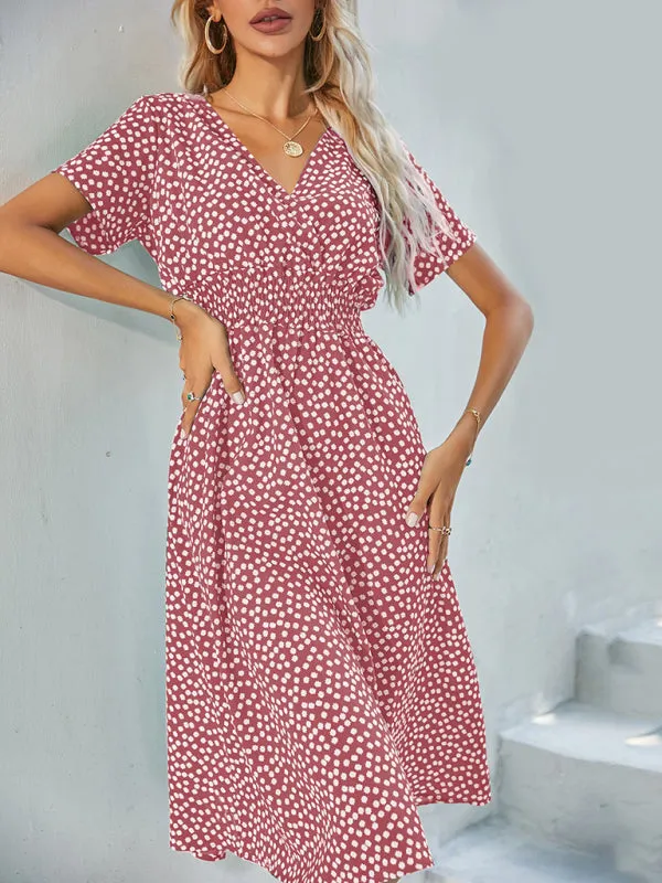 Polka Dot Midi Dress with V-Neck and Fitted Waist