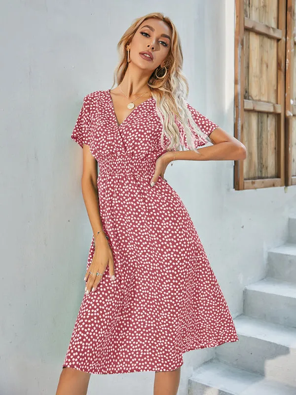 Polka Dot Midi Dress with V-Neck and Fitted Waist