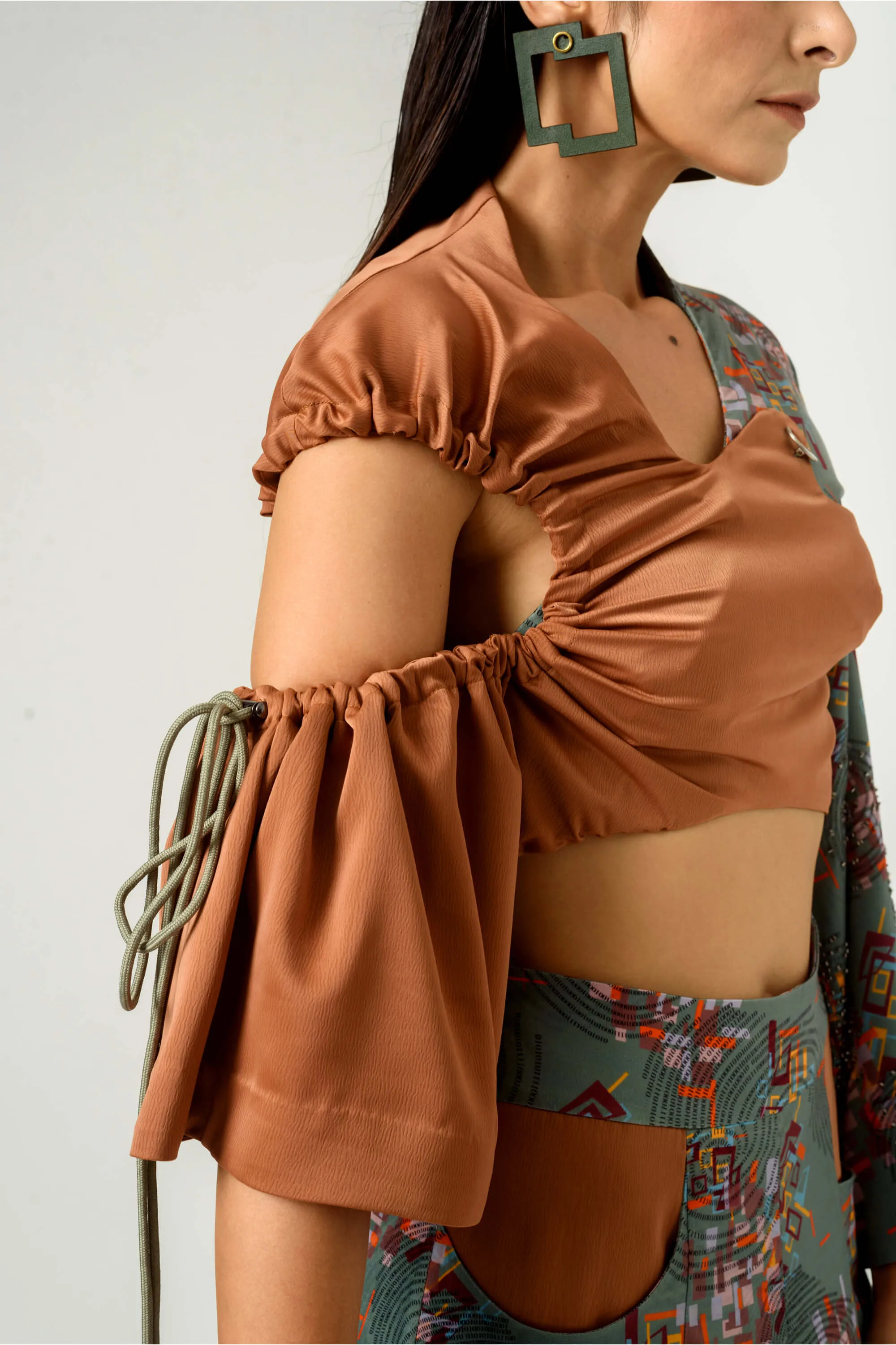 Printed irregular sleeve crop top