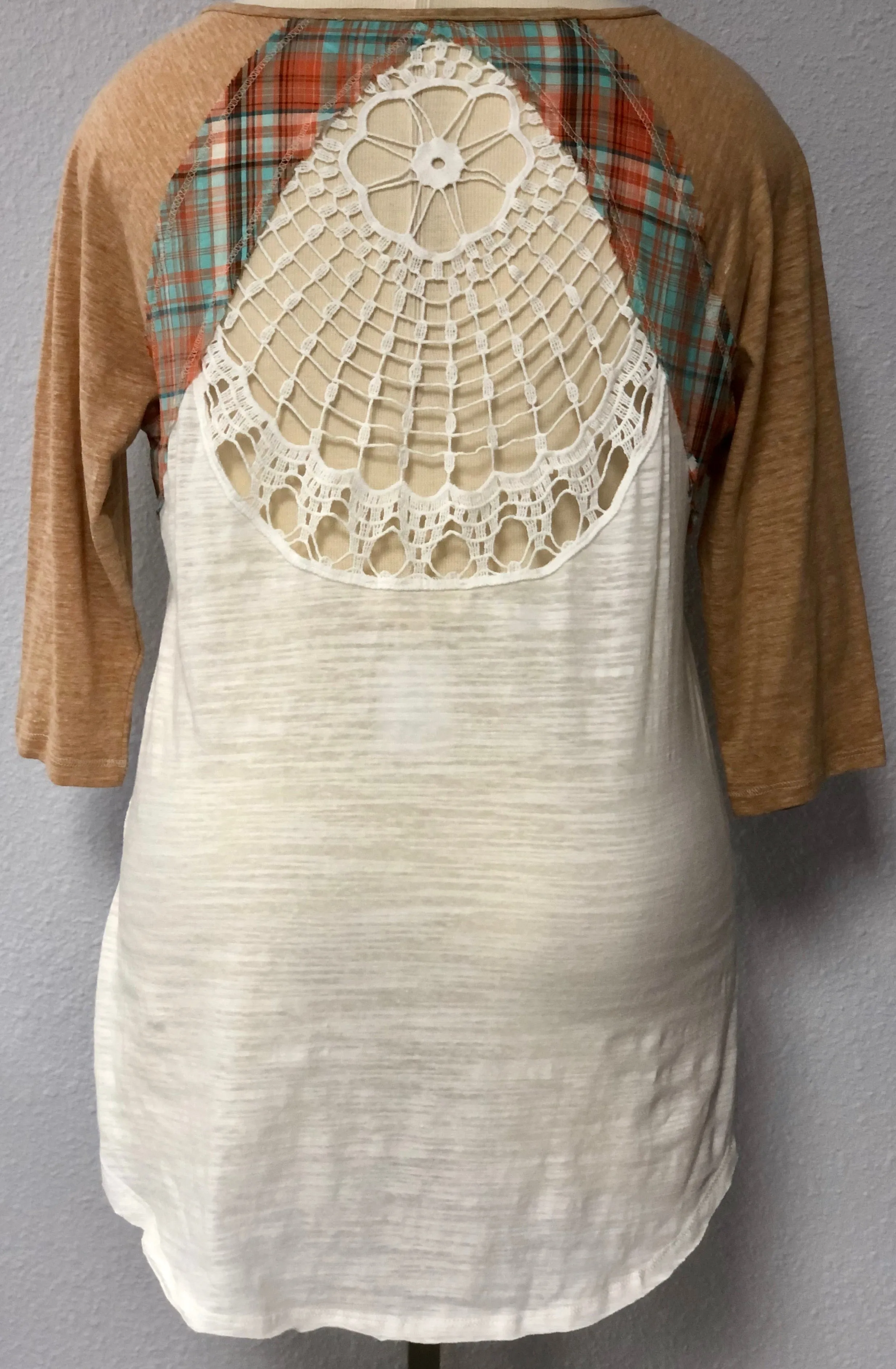 RAGLAN SLEEVE CROCHET TOP