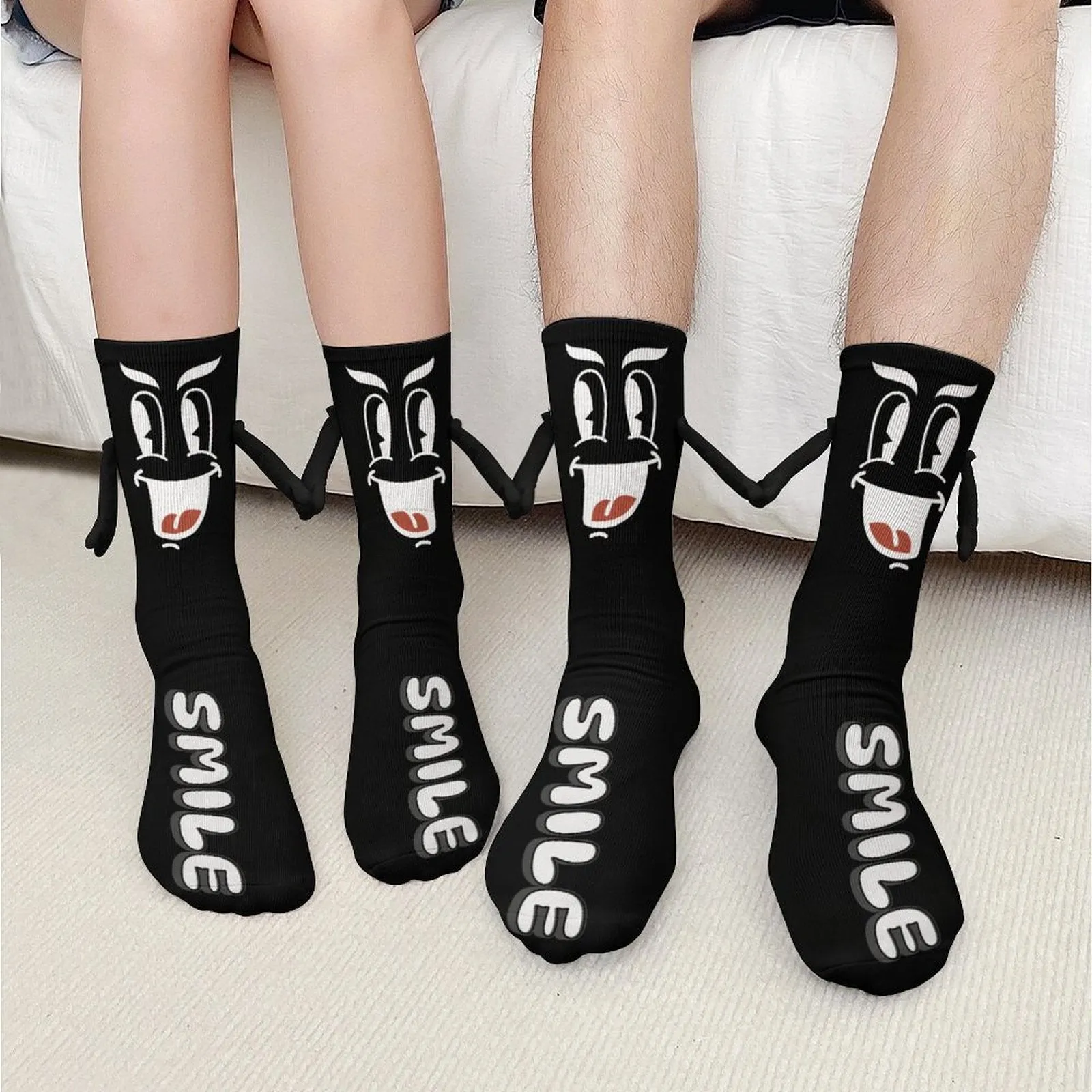 Smile Friend - Magnetic Holding Hands Funny Socks