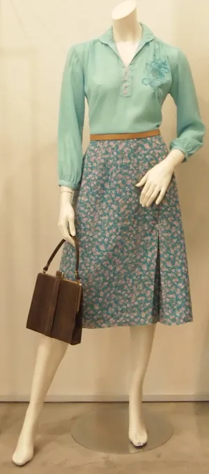 THE AQUA BLOOM VINTAGE TOP