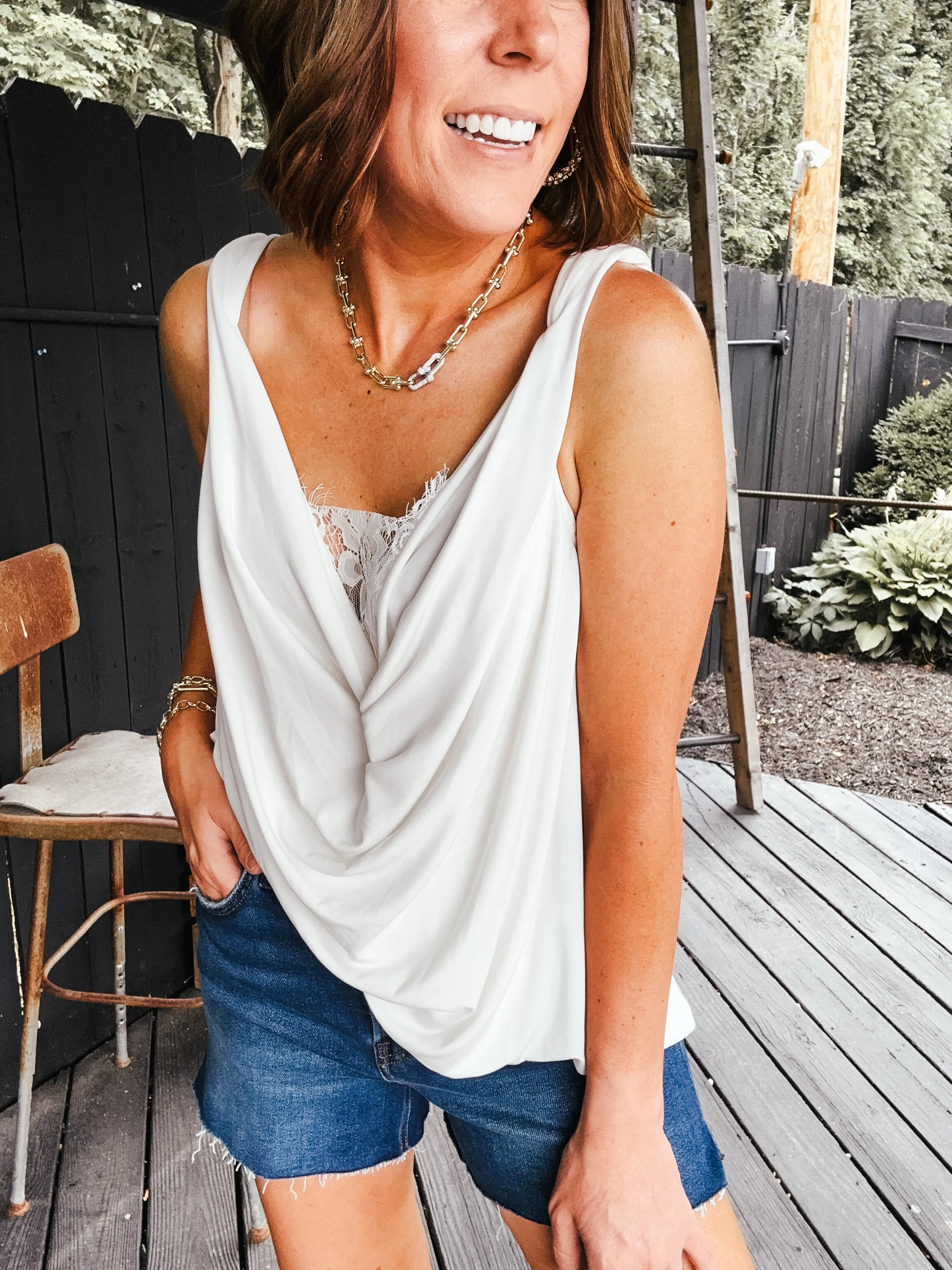 Twisted Strap Lace Inlet Tank