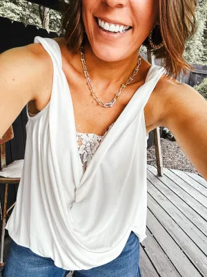 Twisted Strap Lace Inlet Tank