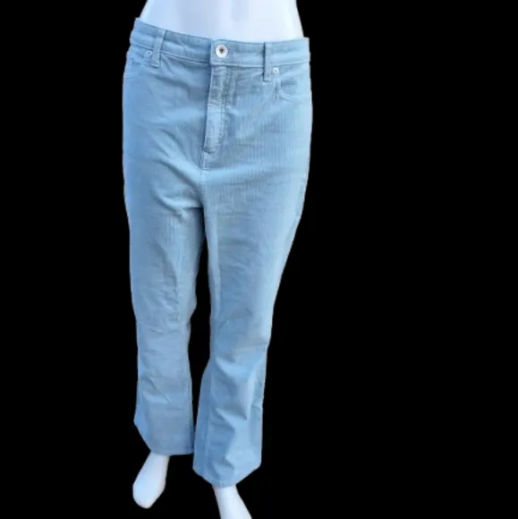 Vineyard Vines aqua Corduroy kick Flare Jeans 33