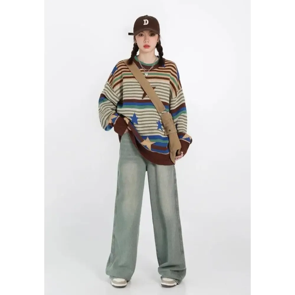 Vintage Aesthetic Knit Sweater with Charming Star Print