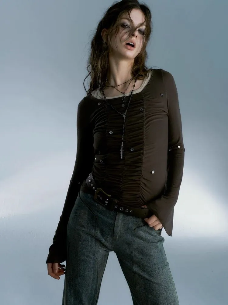 white bell sleeve inner bottoming shirt