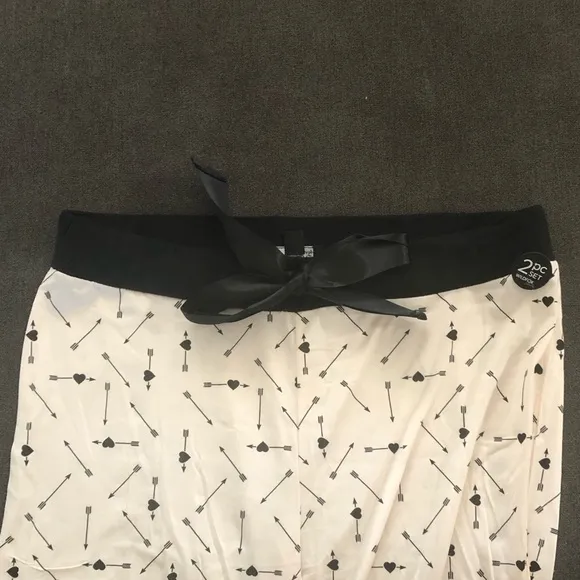 Wildfox Single AF Pajamas Cream &amp; Black Large