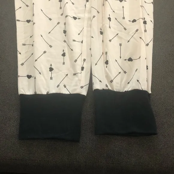 Wildfox Single AF Pajamas Cream &amp; Black Large