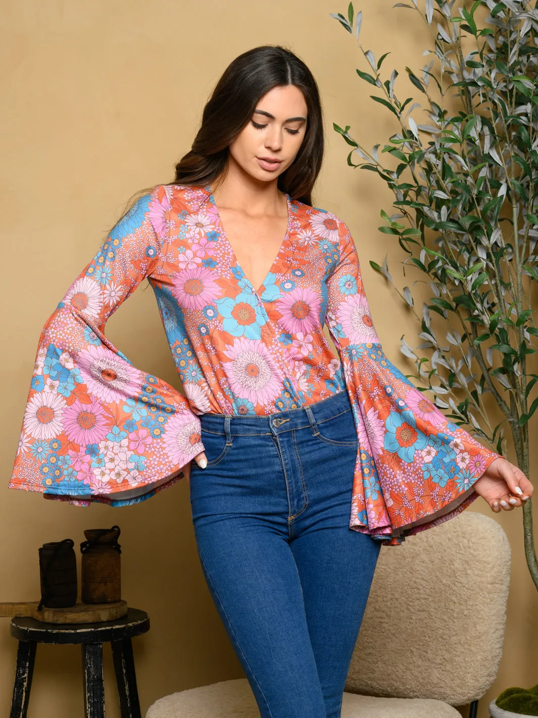 WOMEN'S BELL SLEEVE FLORAL KNIT BODYSUIT
