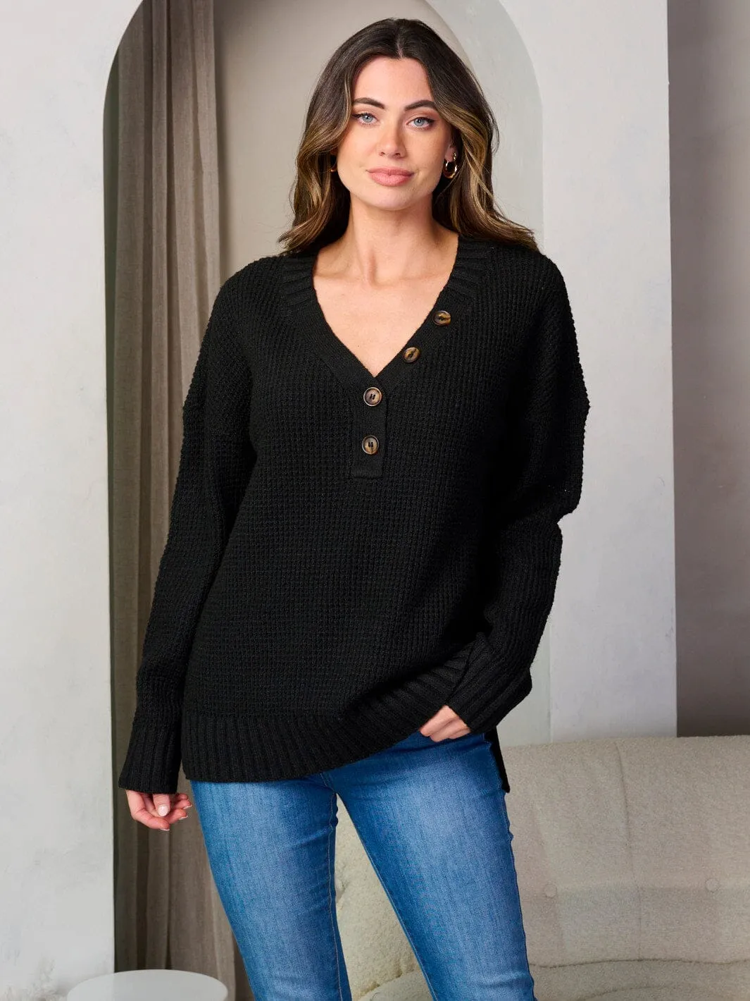 WOMEN'S LONG SLEEVE V-NECK PULLOVER SWEATER