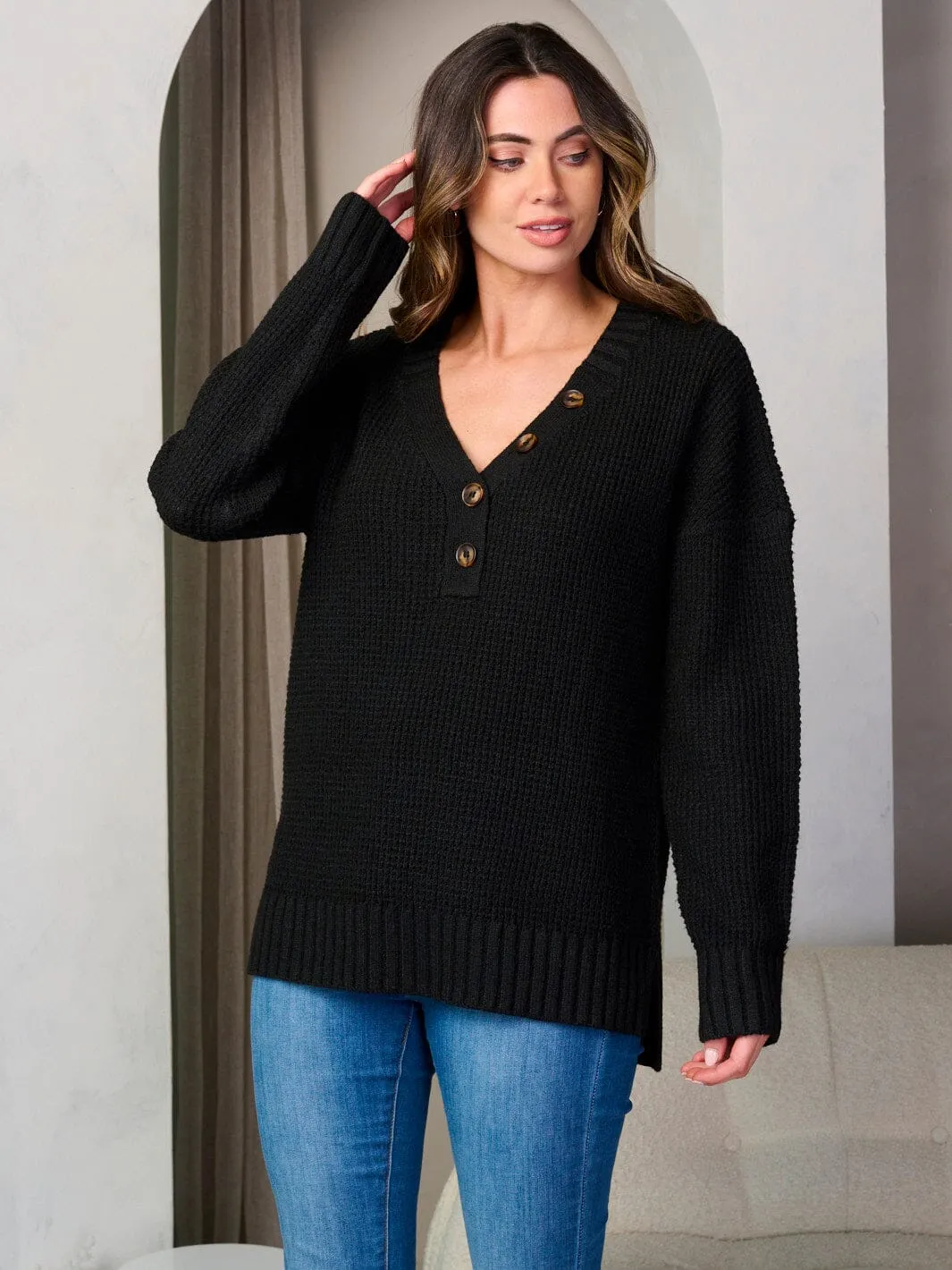 WOMEN'S LONG SLEEVE V-NECK PULLOVER SWEATER