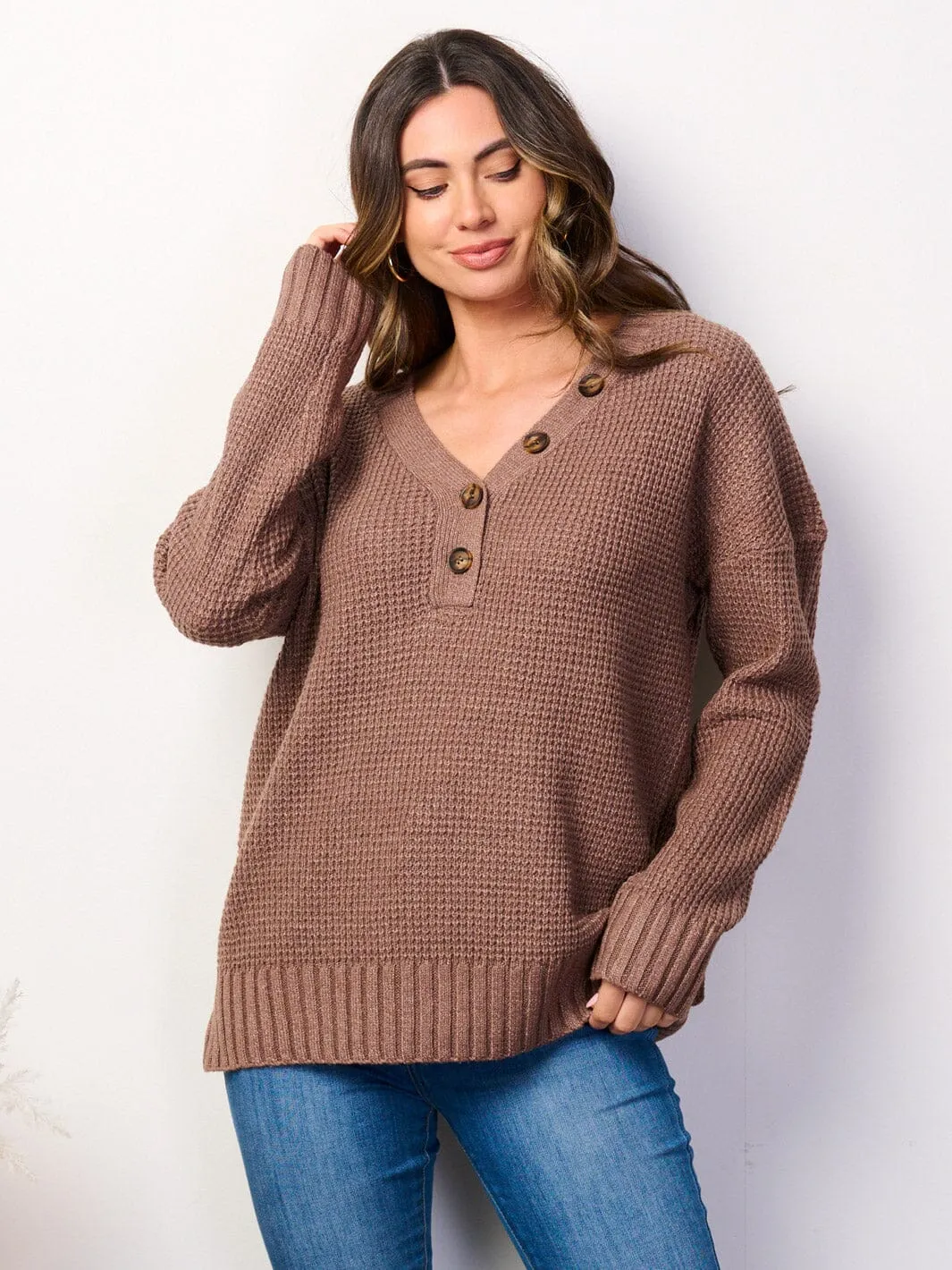 WOMEN'S LONG SLEEVE V-NECK PULLOVER SWEATER
